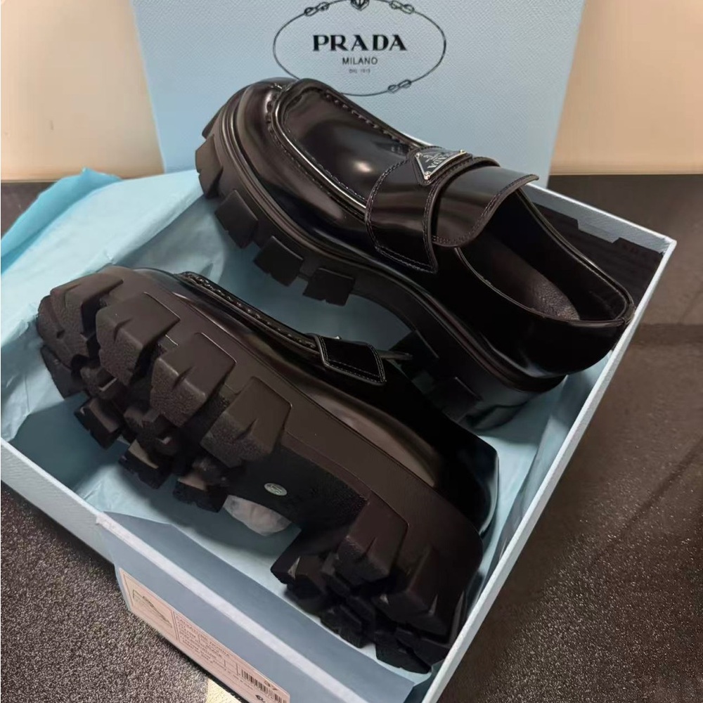 Prada women's loafers - Picture 5 of 5